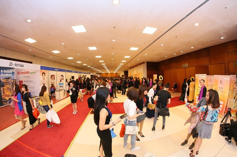 Hơn 10.000 lượt khách tham dự Đại hội Thẩm mỹ quốc tế đầu tiên tại Việt Nam ảnh 1