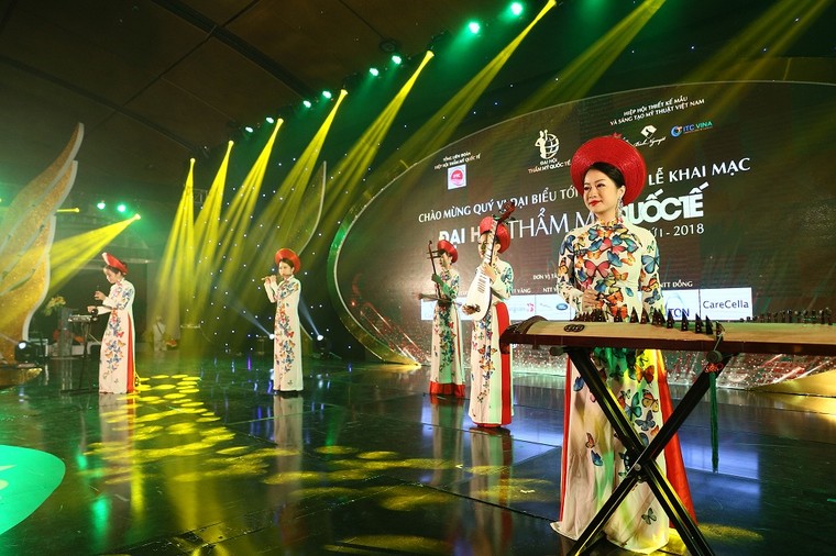 Hơn 10.000 lượt khách tham dự Đại hội Thẩm mỹ quốc tế đầu tiên tại Việt Nam ảnh 3
