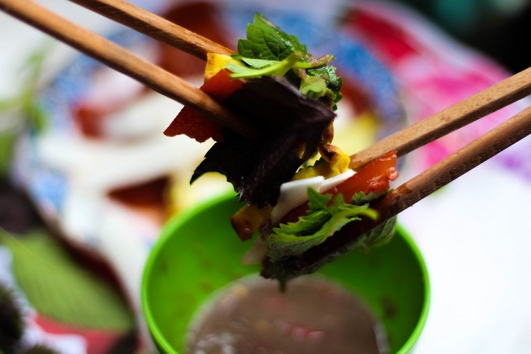 Rủ nhau lên phố cổ nếm đặc sản biển ảnh 2