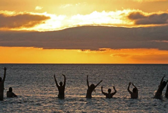 Top bãi biển dành cho những ai thích nude nổi tiếng thế giới ảnh 1