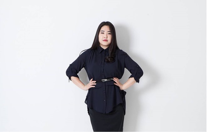 Những nàng mẫu béo đập tan định kiến: 'Con gái dưới 50kg mới đẹp' ảnh 2