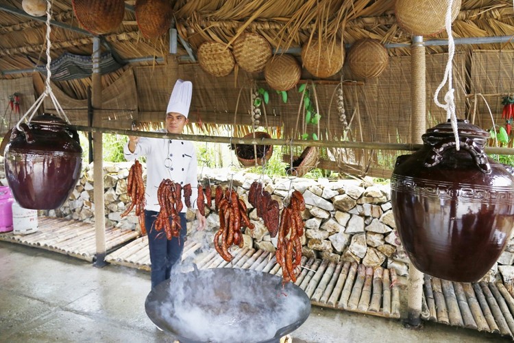 30/4 này, thử dự hội hoa Tây Bắc ở Fansipan không? ảnh 5