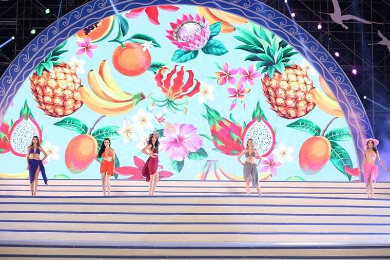 Hơn 20 ngàn người dự Lễ hội Du lịch biển Sầm Sơn 2018 ảnh 8