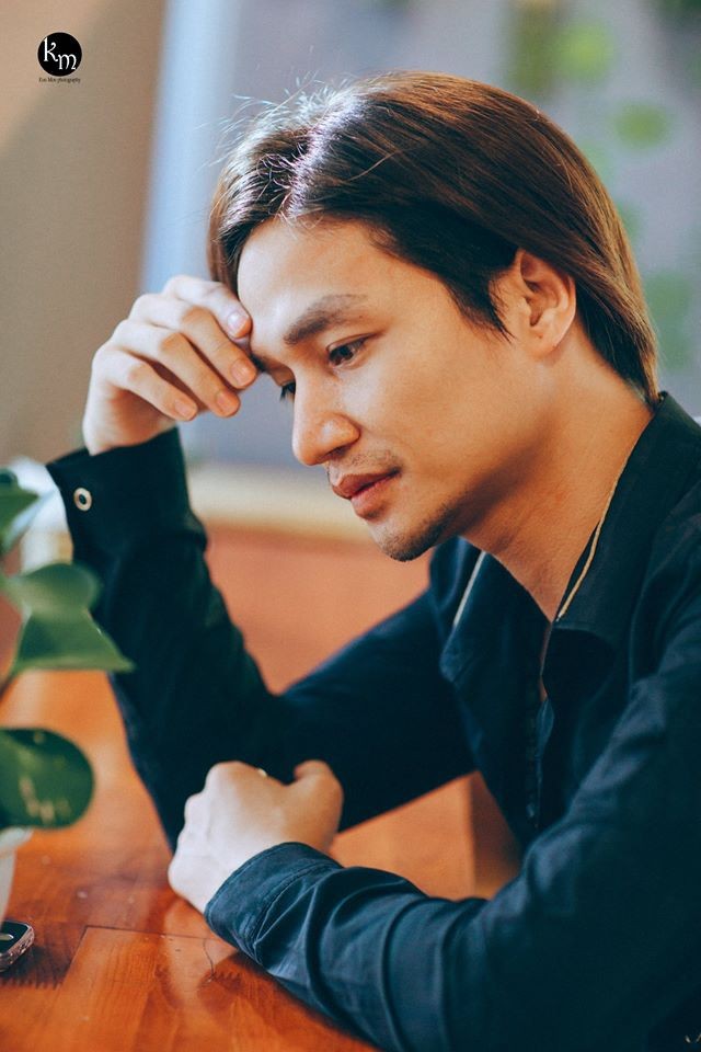 Lệ Rơi ‘tái xuất’ với mái tóc dài xẻ ngôi giữa ảnh 1