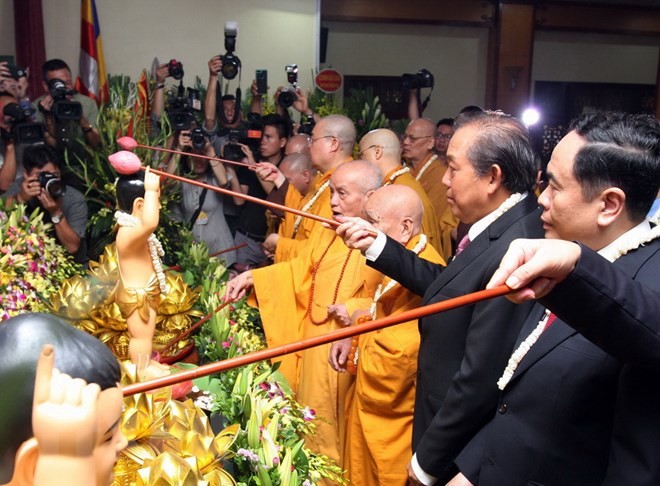 Đại lễ Phật đản phát huy tinh thần gắn bó, đồng hành cùng dân tộc ảnh 1