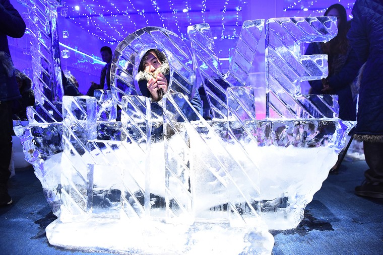 Quán cà phê băng âm 10 độ C đầu tiên tại Hà Nội ảnh 9