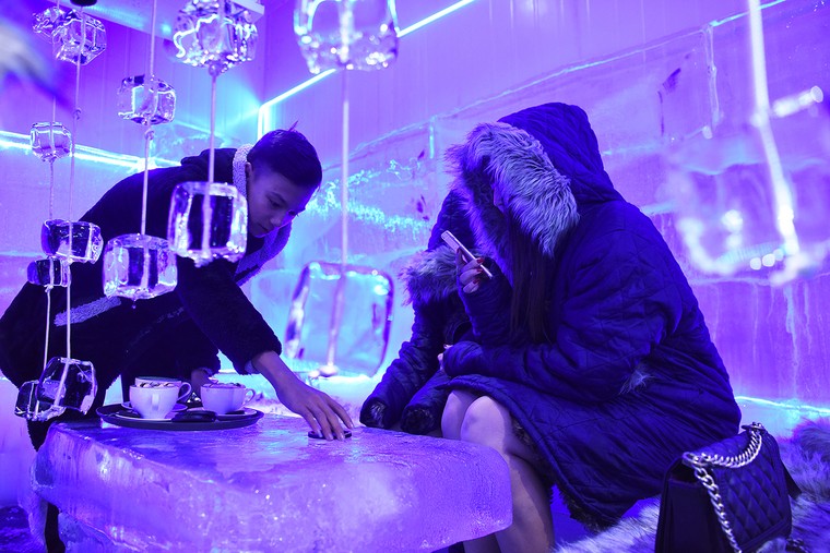 Quán cà phê băng âm 10 độ C đầu tiên tại Hà Nội ảnh 8