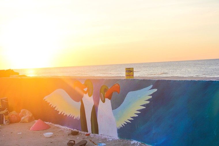 Rực rỡ sắc màu với con đường bích họa đầu tiên trên đảo Lý Sơn ảnh 3