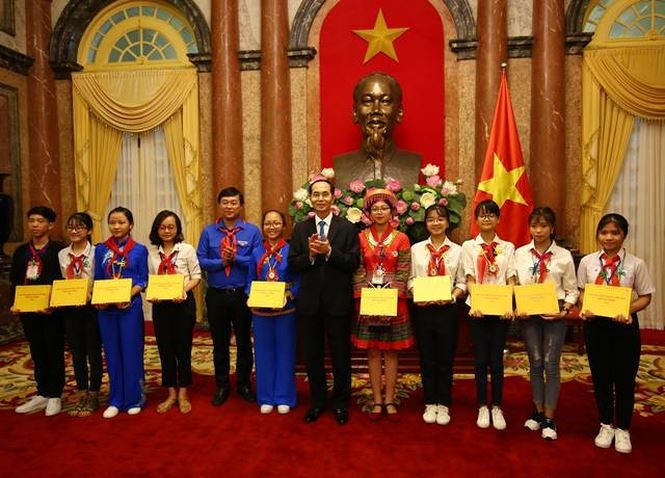 Chủ tịch nước: 'Đầu tư cho trẻ em là đầu tư cho tương lai đất nước' ảnh 2