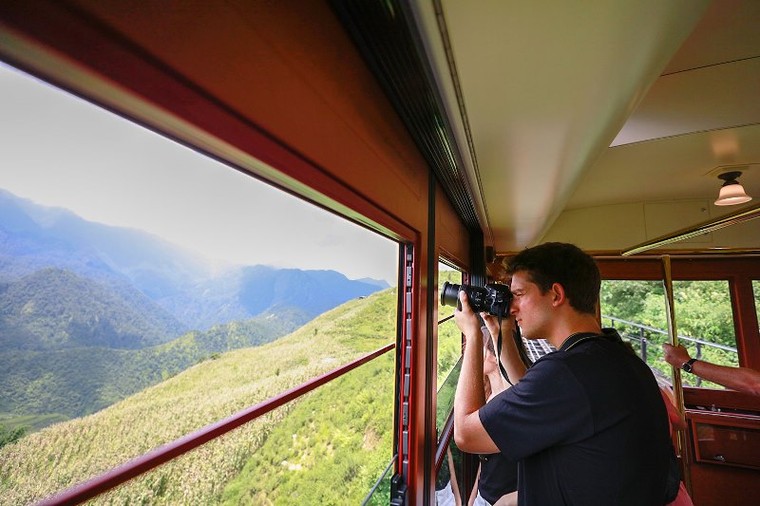 Mùa thu về, lên ngay Fansipan ngắm ruộng bậc thang đã nức thơm hương lúa ảnh 6
