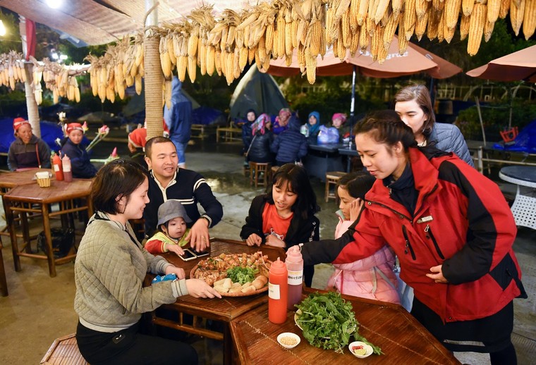 Fansipan mùa lúa chín đẹp ngỡ ngàng ảnh 9