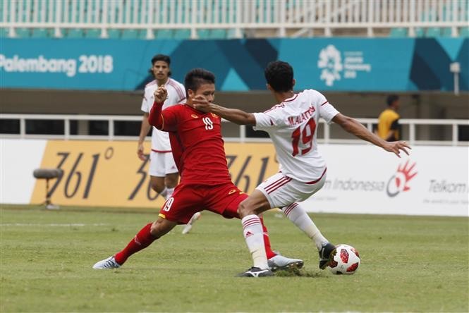 Những pha bóng gay cấn giữa Olympic Việt Nam và Olympic UAE ảnh 5