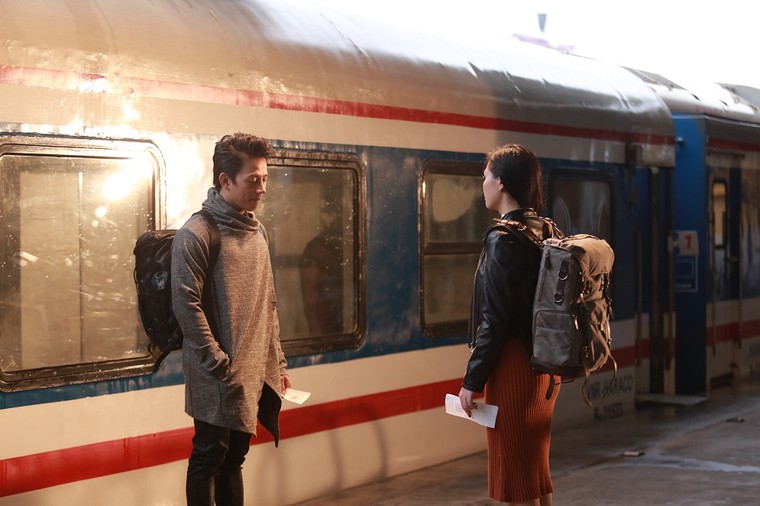 Ca sĩ Minh Thu ra mắt MV 'Nụ cười dưới mưa' do chính mình làm đạo diễn ảnh 7