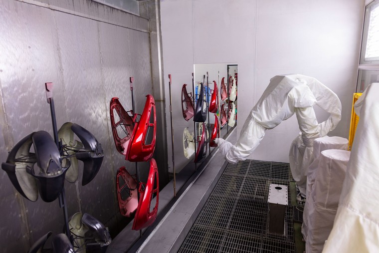 Choáng ngợp với công nghệ hiện đại bên trong nhà máy VinFast Escooter ảnh 6