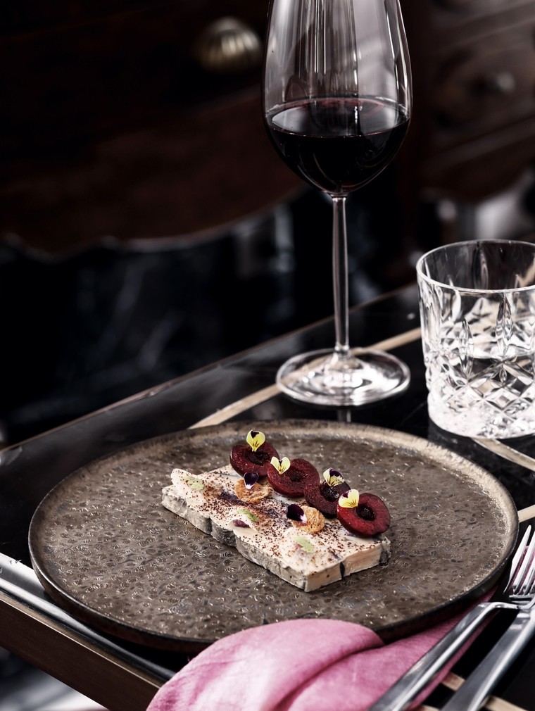 Điều gì làm nên danh tiếng của ngôi biệt thự ẩm thực Pink Pearl trên đảo Ngọc ảnh 2