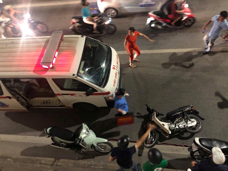 Hà Nội: Lại xảy ra tai nạn ở hầm Kim Liên, 1 người nguy kịch ảnh 1