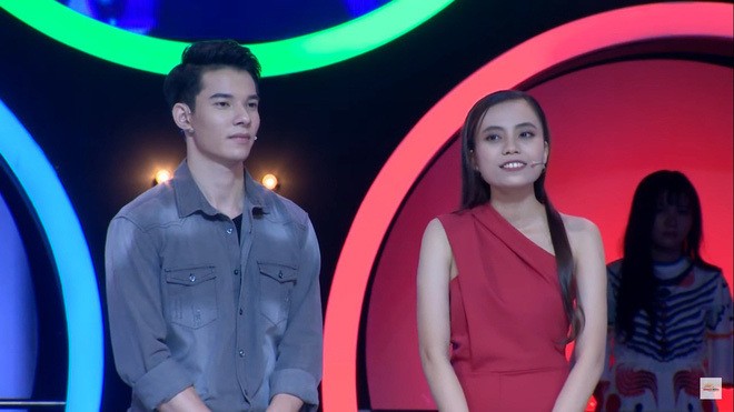 Hai MC mắng thẳng mặt người chơi trên sóng truyền hình vì lừa dối khán giả và BTC ảnh 1