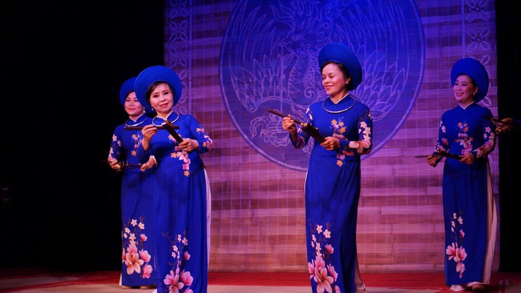 Văn hoá truyền thống Việt Nam toả sáng với bạn bè quốc tế ảnh 6