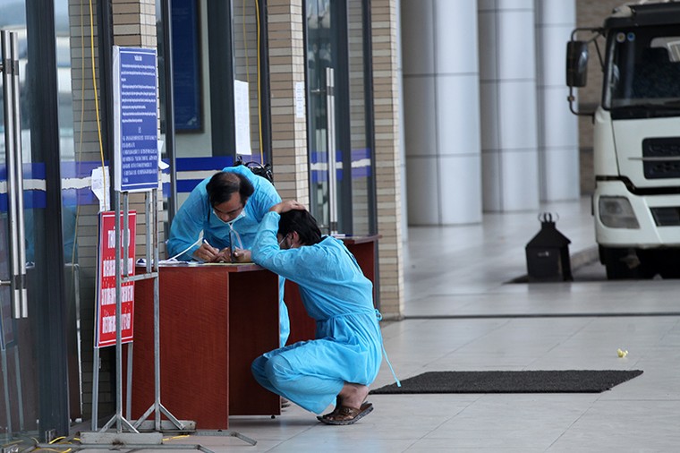 Đội lái xe đặc biệt thời chống dịch Covid-19 ở cửa khẩu Việt - Trung ảnh 7