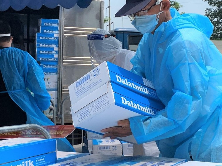 ‘Chia lửa’ cùng ngành y tế chống dịch bệnh COVID- 19 ảnh 1