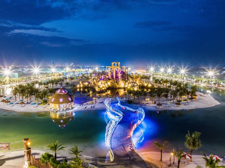 Trải nghiệm trọn vẹn kỳ nghỉ lễ “rực rỡ” tại Tổ hợp Biển tạo sóng nhân tạo lớn nhất thế giới ảnh 2