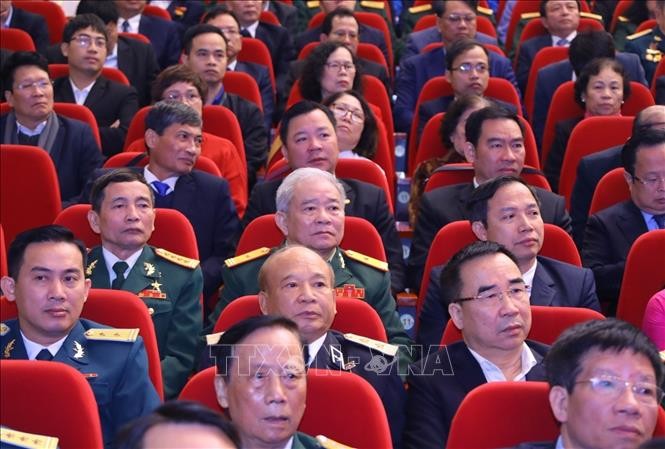 Lễ kỷ niệm 50 năm Chiến thắng Hà Nội - Điện Biên Phủ trên không ảnh 5