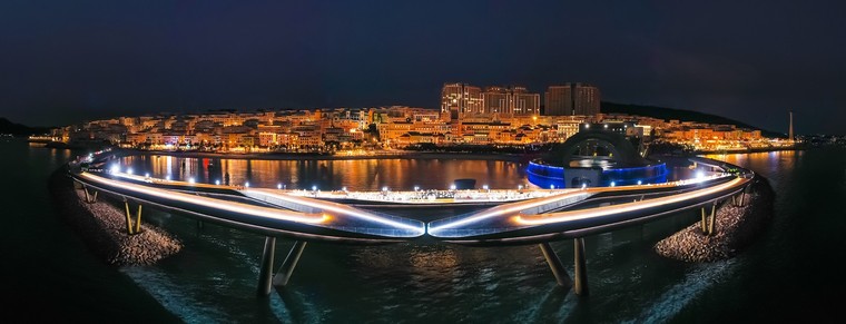 Cầu Hôn đẹp mê hoặc khi hóa sàn runway trong Fashion Voyage 5 ảnh 9