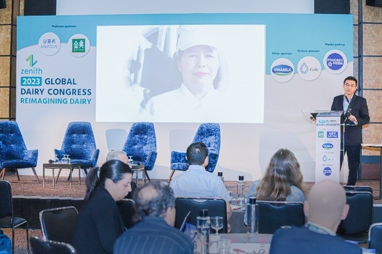 Vinamilk chia sẻ câu chuyện "truyền cảm hứng" về ngành sữa Việt Nam và nhận giải thưởng lớn tại Anh ảnh 2