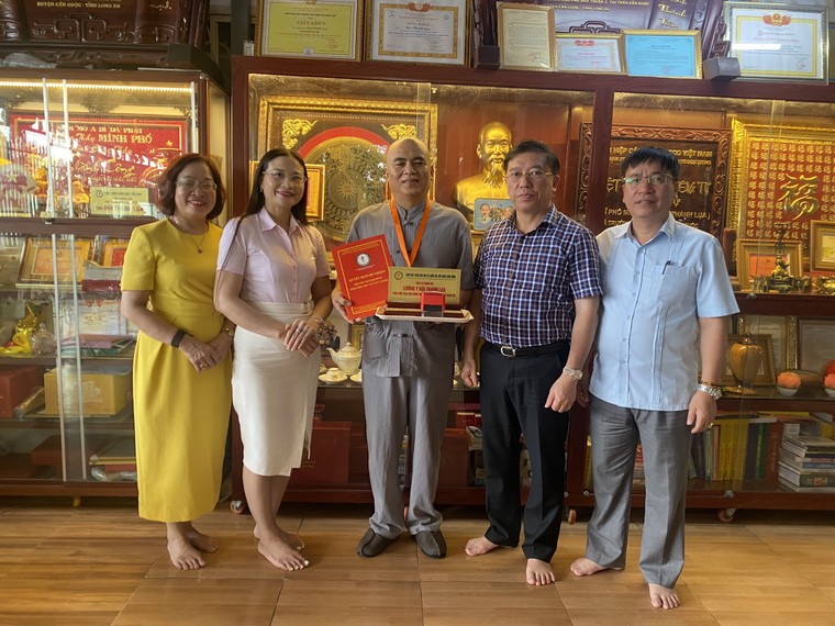 Xây dựng tổ chức vững mạnh bằng những chuyến đi thiện nguyện ảnh 5