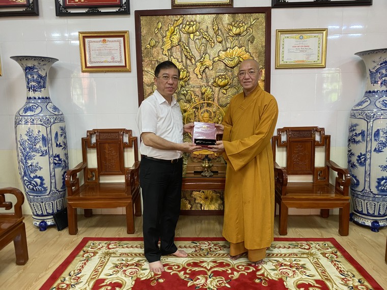 Xây dựng tổ chức vững mạnh bằng những chuyến đi thiện nguyện ảnh 4