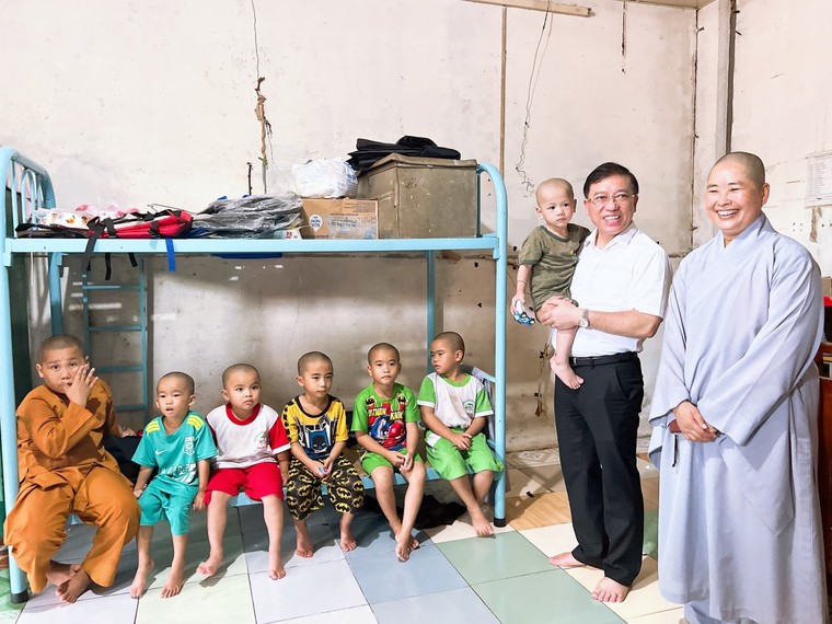 Xây dựng tổ chức vững mạnh bằng những chuyến đi thiện nguyện ảnh 7