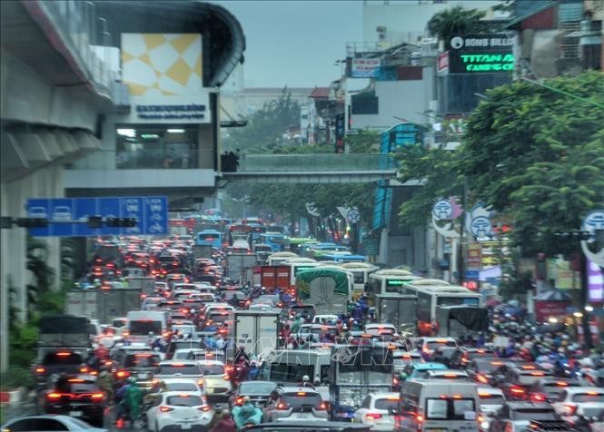 Tình trạng tắc nghẽn giao thông trên nhiều tuyến phố Thủ đô ảnh 5