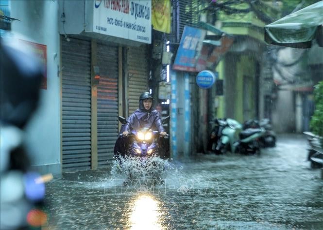 Tình trạng tắc nghẽn giao thông trên nhiều tuyến phố Thủ đô ảnh 3