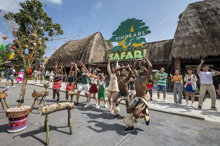 “8Wonder” đưa Maroon 5 đến Phú Quốc United Center ảnh 7