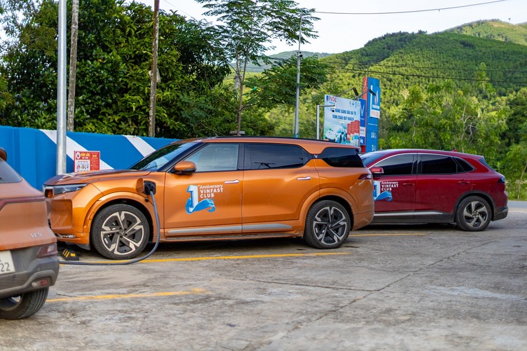 Xuyên Việt gần 4.000 km, chủ xe điện đánh giá chi phí nhiên liệu “quá rẻ” ảnh 8