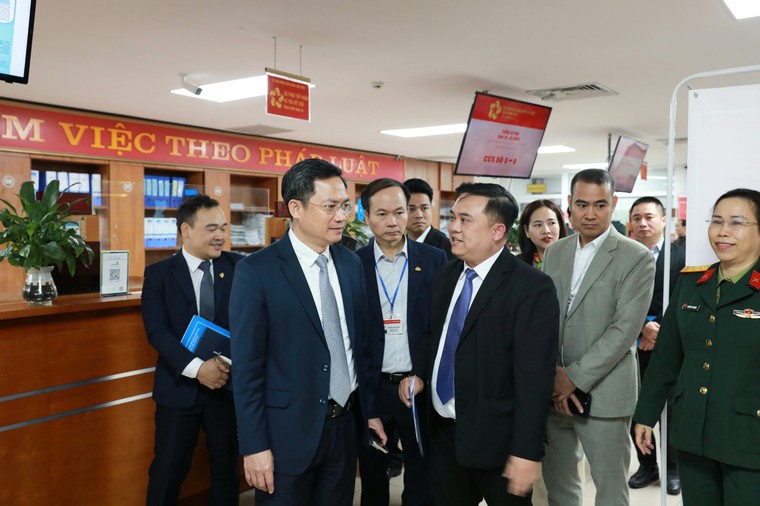 Hà Nội phát động triển khai thí điểm các mô hình chuyển đổi số ảnh 2