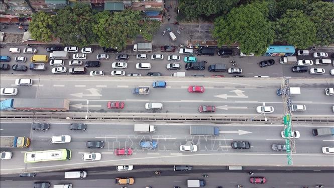 Lưu lượng giao thông tăng cao trên tuyến đường vành đai 3 Hà Nội ảnh 6