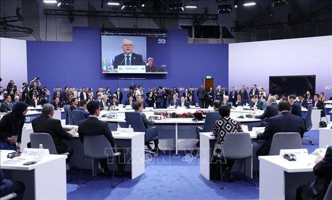 Thủ tướng dự Phiên họp toàn thể HNCC Đặc biệt kỷ niệm 50 năm quan hệ ASEAN – Australia ảnh 1