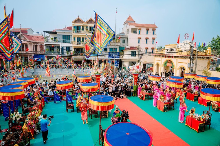 Yêu quê hương trong từng nghi thức tế lễ, rước kiệu ảnh 9