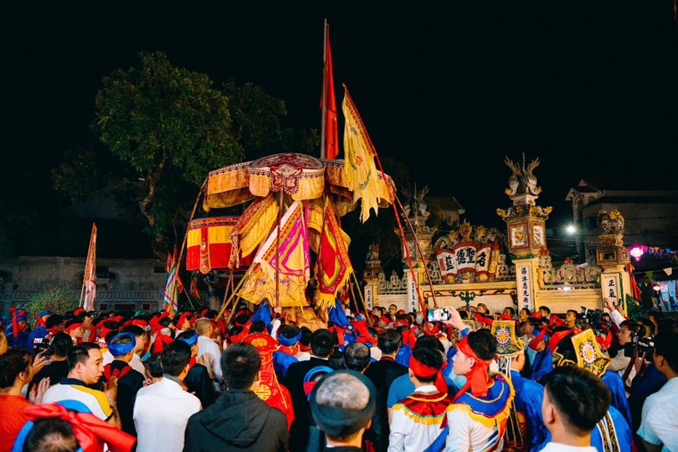 Yêu quê hương trong từng nghi thức tế lễ, rước kiệu ảnh 4