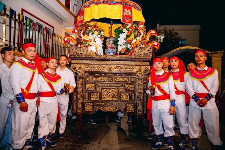 Yêu quê hương trong từng nghi thức tế lễ, rước kiệu ảnh 2