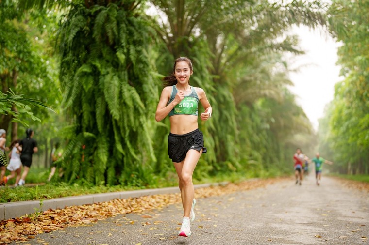 Dàn elite và gần 4000 vận động viên đổ bộ Ecopark Marathon 2024 ảnh 2