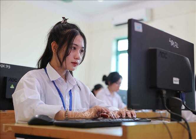 Thí sinh chính thức đăng ký thi tốt nghiệp THPT năm 2024 ảnh 2