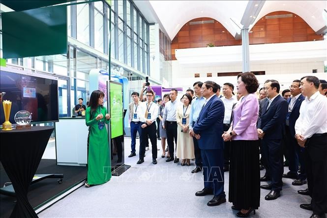 Thủ tướng Phạm Minh Chính dự Diễn đàn Chuyển đổi số ngành ngân hàng năm 2024 ảnh 2