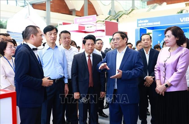 Thủ tướng Phạm Minh Chính dự Diễn đàn Chuyển đổi số ngành ngân hàng năm 2024 ảnh 7