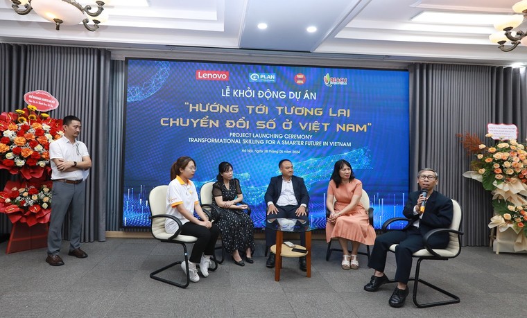 Hỗ trợ 200 thanh niên, đặc biệt là nữ giới trang bị kỹ năng số thời 4.0 ảnh 5