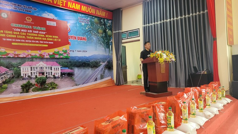 Chăm lo hơn nữa đời sống cho các gia đình thương binh, liệt sĩ, người có công với cách mạng ảnh 4