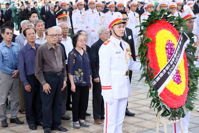 TRỰC TIẾP: Lễ truy điệu và an táng Tổng Bí thư Nguyễn Phú Trọng ảnh 19