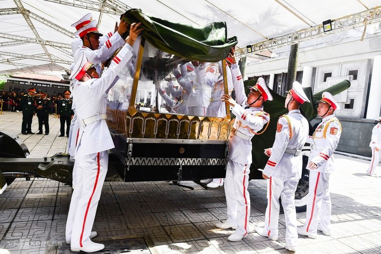 TRỰC TIẾP: Lễ truy điệu và an táng Tổng Bí thư Nguyễn Phú Trọng ảnh 148