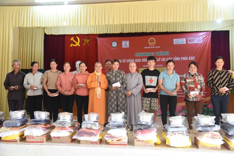 Những chuyến xe thiện nguyện vẫn tiếp tục hướng về Tây Bắc ảnh 5